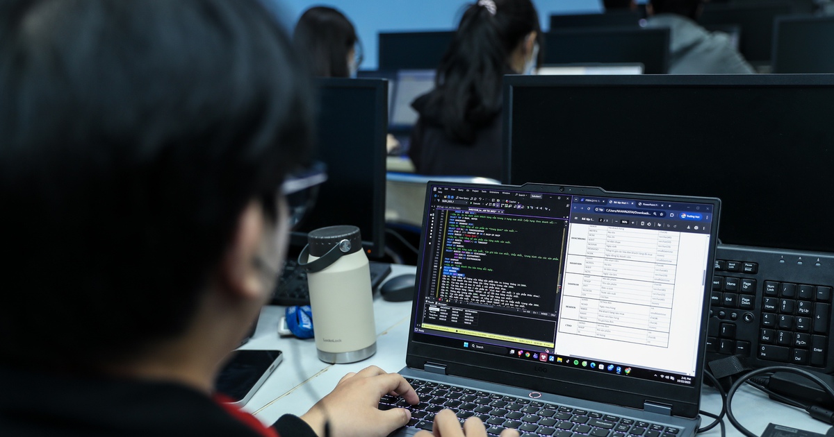 Một ĐH tại TP.HCM th&ocirc;ng b&aacute;o khẩn chuyển sang học trực tuyến từ tối nay