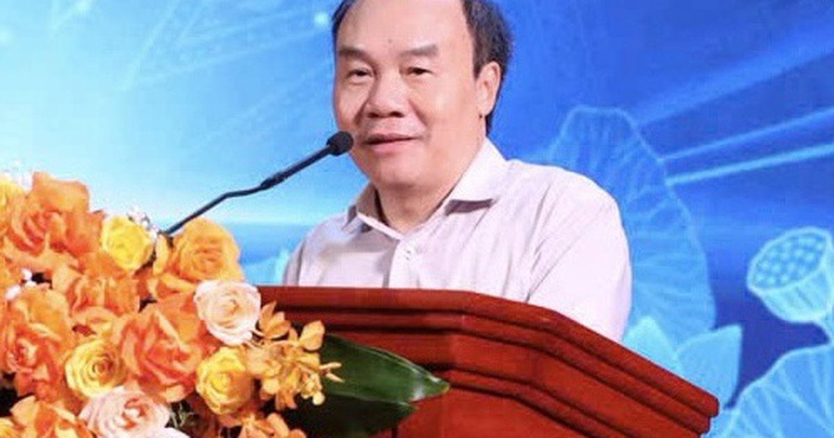 Ch&uacute;ng ta cần giải thưởng hay cần đ&agrave;o tạo nh&acirc;n t&agrave;i?