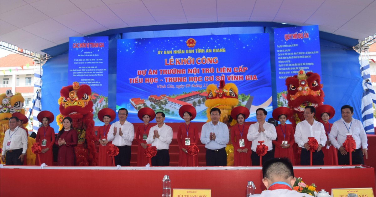 Phụ huynh thầy c&ocirc; An Giang phấn khởi với trường nội tr&uacute; v&ugrave;ng bi&ecirc;n