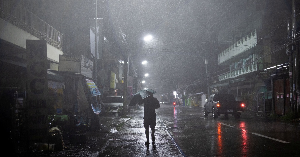 Si&ecirc;u b&atilde;o Fung Wong đổ bộ, 1 triệu người Philippines sơ t&aacute;n