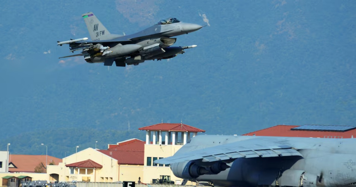 &Yacute; y&ecirc;u cầu ch&iacute;nh phủ Mỹ trả lương cho nh&acirc;n vi&ecirc;n căn cứ Mỹ ở ch&acirc;u &Acirc;u