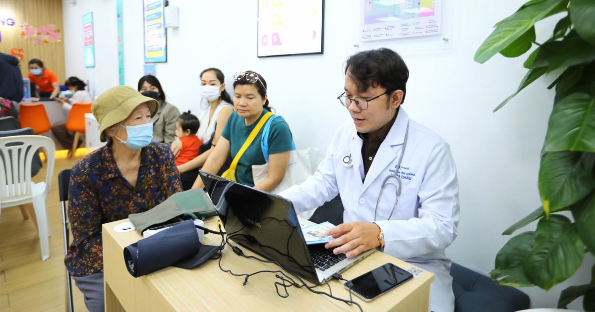 Tiêm vắc xin - lá chắn giúp bảo vệ người cao tuổi trước bệnh cúm mùa