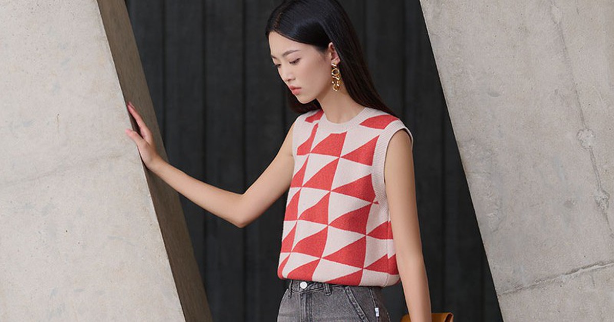 Không ngại thử thách với trang phục họa tiết hình học sành điệu