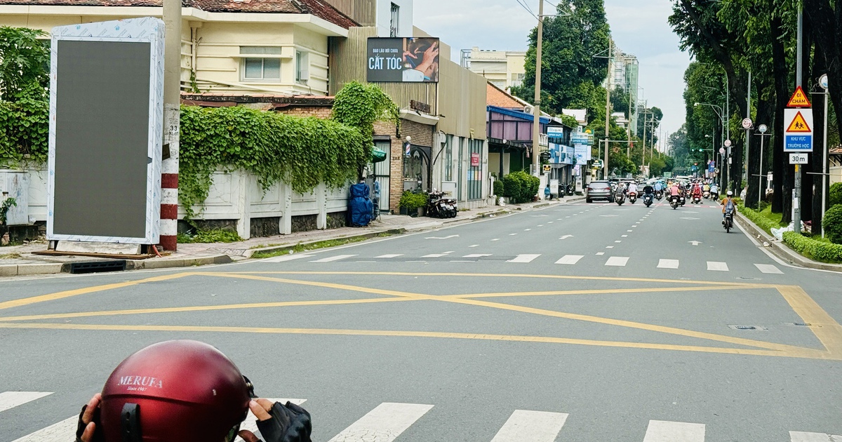 Vạch mắt v&otilde;ng kiểu đơn giản nằm giữa giao lộ TP.HCM c&oacute; &yacute; nghĩa g&igrave;?