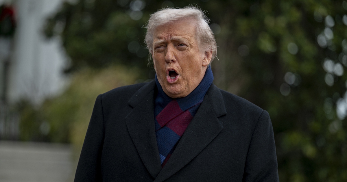 &Ocirc;ng Trump tuy&ecirc;n bố đ&aacute;p trả vụ binh sĩ Mỹ bị phục k&iacute;ch ở Syria