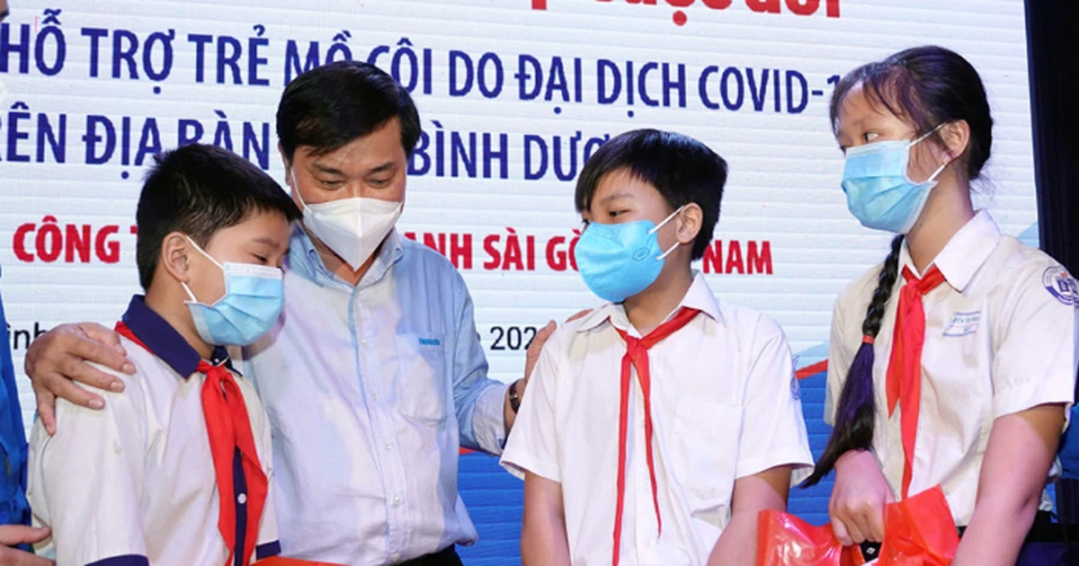 Những ng&agrave;y đầu 'C&ugrave;ng con đi tiếp cuộc đời'