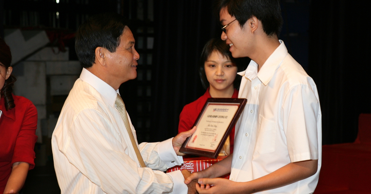 Học bổng mang tên người anh hùng