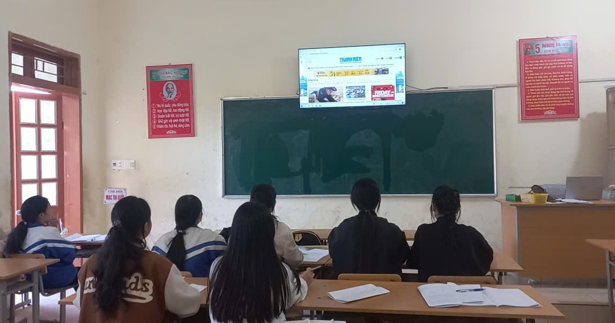 Thanh Ni&ecirc;n v&agrave; t&ocirc;i: B&aacute;o Thanh Ni&ecirc;n, dấu nắng của c&ocirc; tr&ograve; t&ocirc;i