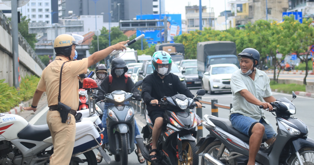 TP.HCM cấm xe lưu th&ocirc;ng qua đường hầm s&ocirc;ng S&agrave;i G&ograve;n từ 23 giờ ng&agrave;y 19.12