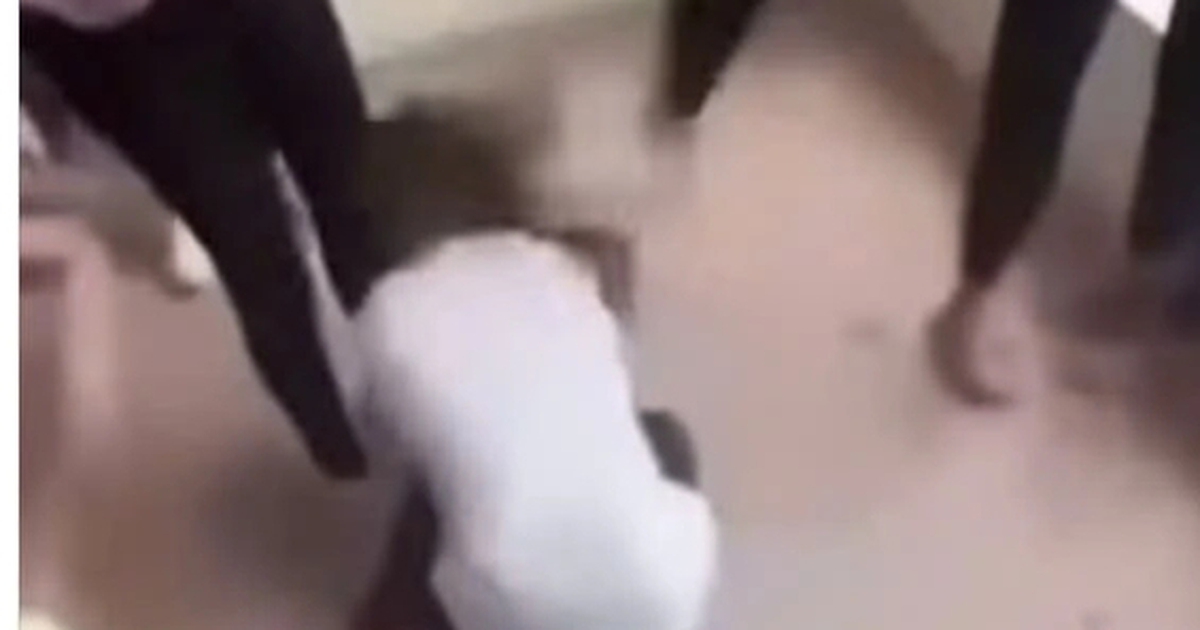 Nữ sinh lớp 8 bị đánh hội đồng trước sự 'cổ vũ' của bạn học