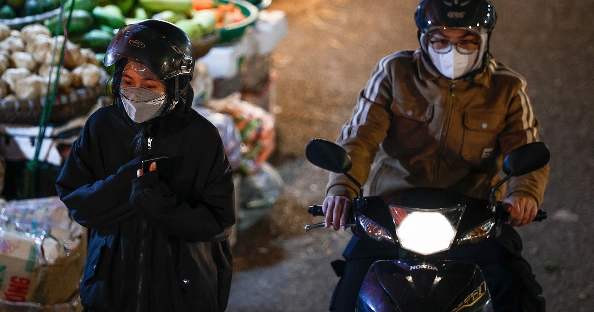 V&ugrave;ng n&uacute;i miền Bắc r&eacute;t đậm, 8 tỉnh miền Trung sẽ c&oacute; 2 đợt mưa lớn