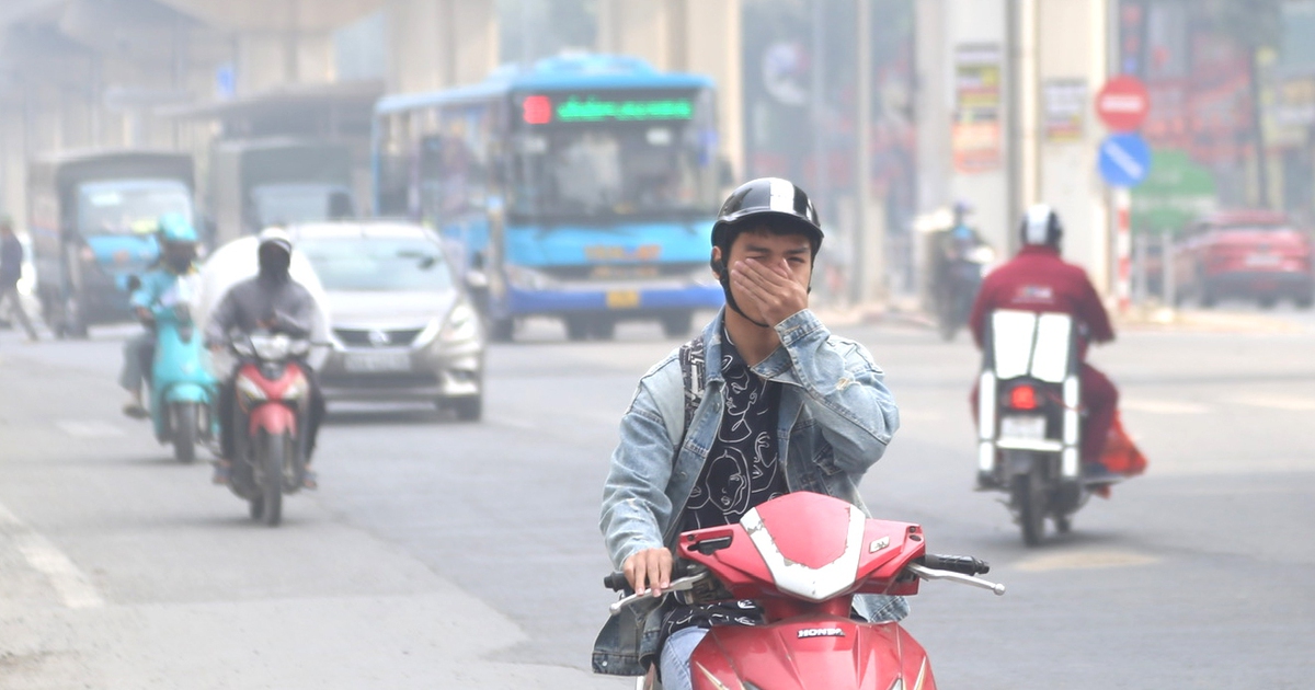 Ngộp thở vì Hà Nội ô nhiễm không khí từ sáng đến chiều