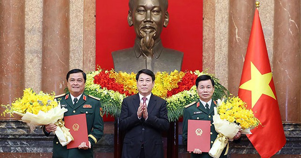 Chủ tịch nước trao quyết định thăng quân hàm th...