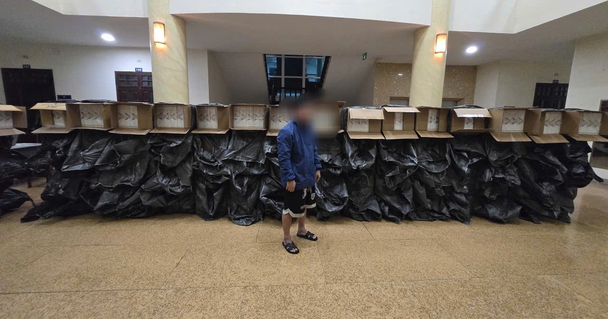 Quảng Trị: Đầu thú, khai nhận chở lậu gần 70.000 bao thuốc lá