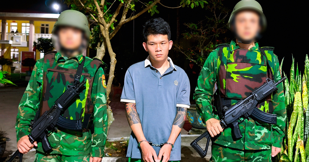 Bắt giữ một người vận chuyển 15.000 bao thuốc lá lậu qua khu vực biên giới