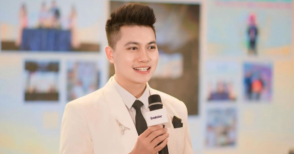 Từ 'nỗi sợ hãi' đến 'sứ mệnh': Bản lĩnh của MC Đồng Thoại