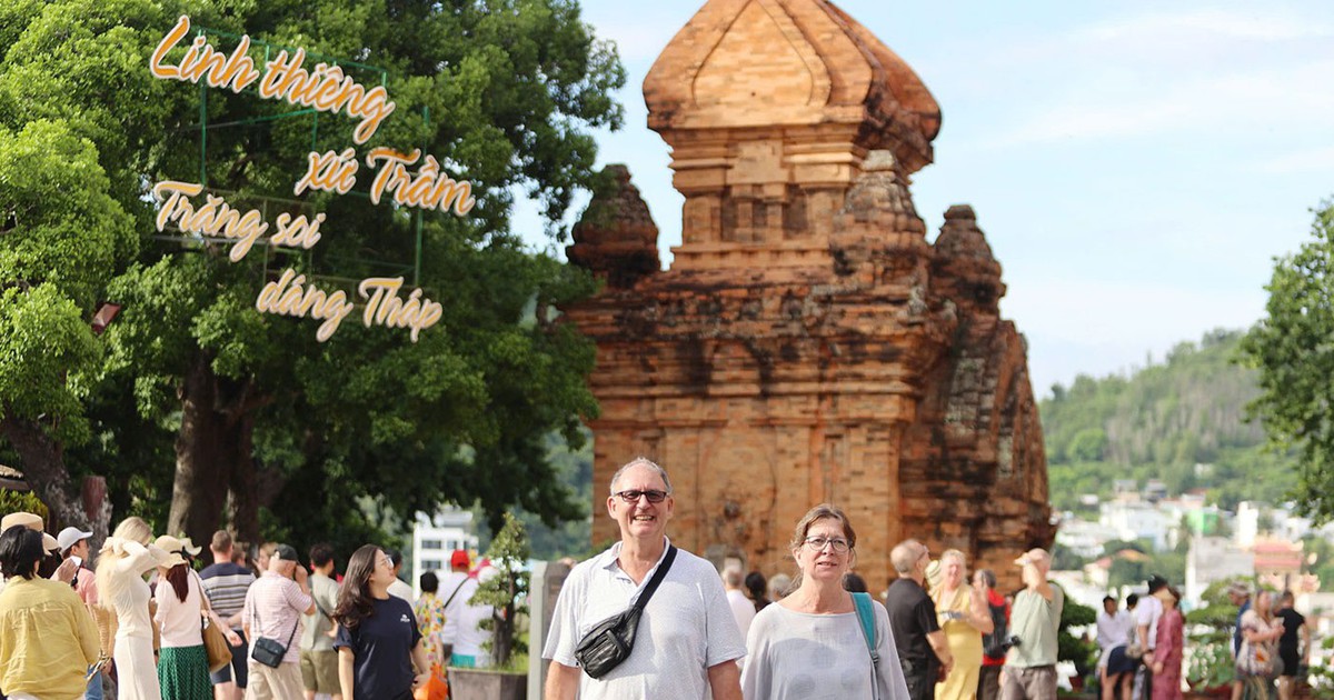 Khánh Hòa nâng tầm di sản văn hóa, xây dựng điểm đến đẳng cấp quốc tế - Báo Thanh Niên