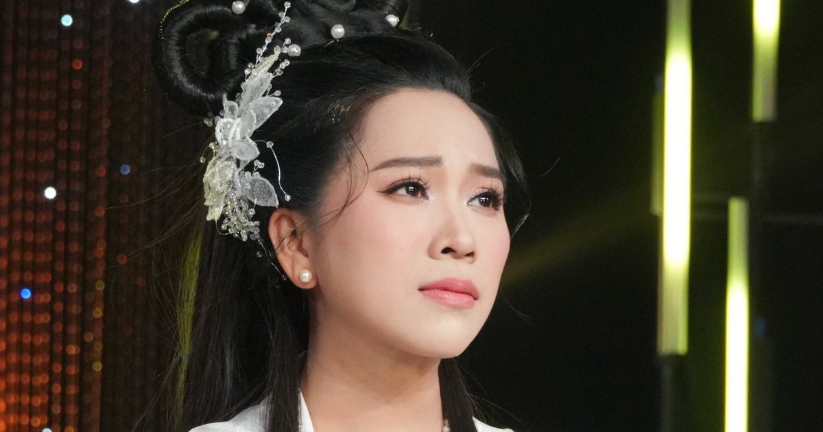 Sân khấu Hoàng Thái Thanh đính chính vì bị nghi tổ chức show cho Hồng Phượng