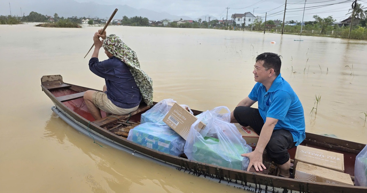 Thanh Ni&ecirc;n v&agrave; t&ocirc;i: B&aacute;o Thanh Ni&ecirc;n v&agrave; kỷ niệm rất đời