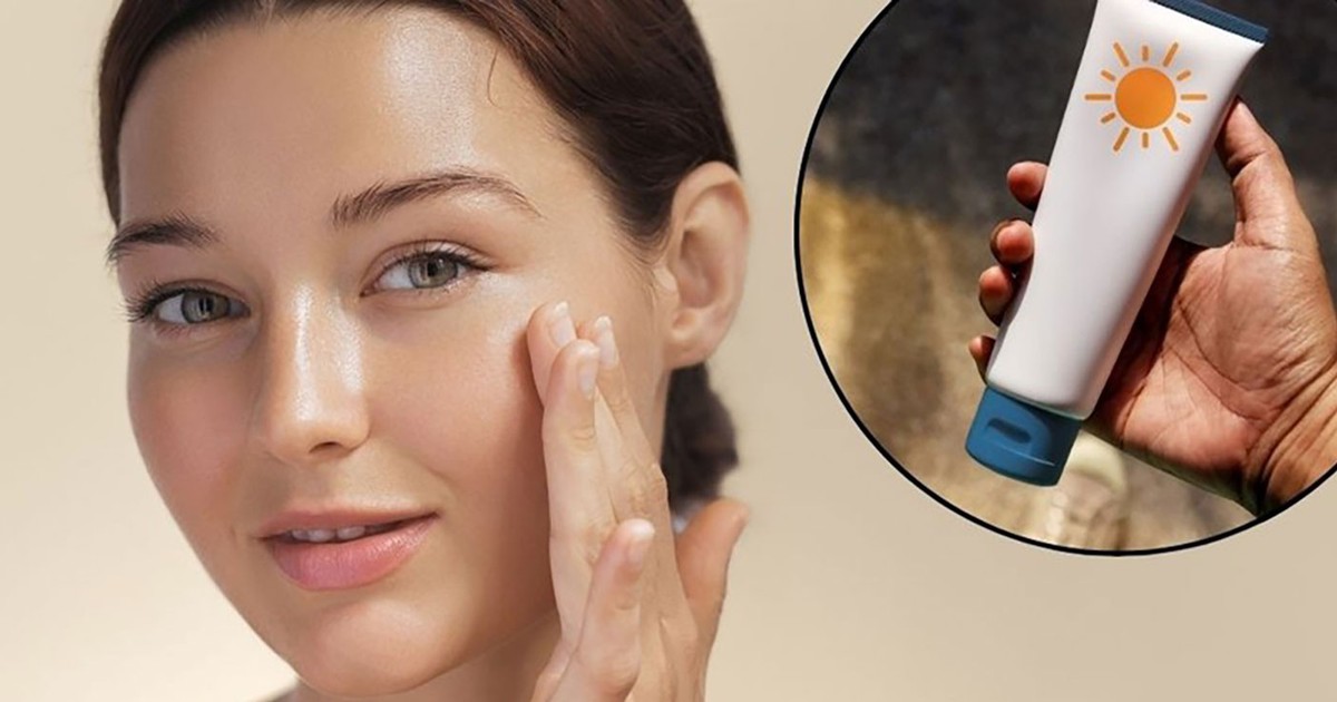 Top 10 kem chống nắng cho da hỗn hợp thiên dầu ráo mịn suốt 8 giờ