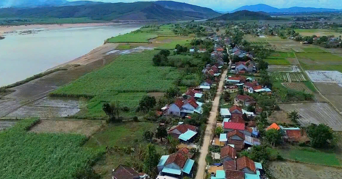 Vùng rốn lũ dưới 'họng' 2 thủy điện