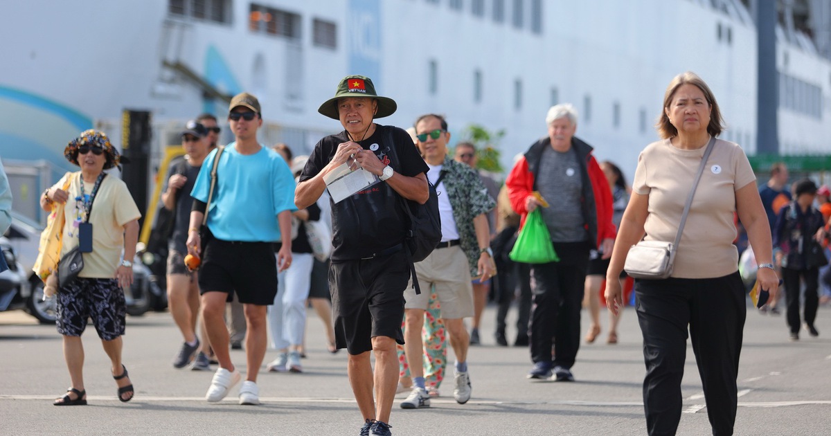 Tin tức đặc biệt tr&ecirc;n b&aacute;o in Thanh Ni&ecirc;n 8.12.2025