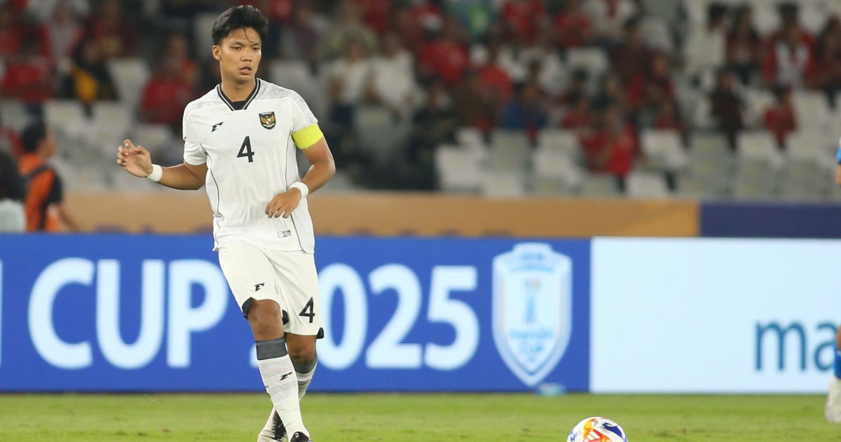 Bị chỉ trích dữ dội vì U.23 Indonesia có nguy cơ về nước sớm, HLV Sjafri nói cay đắng