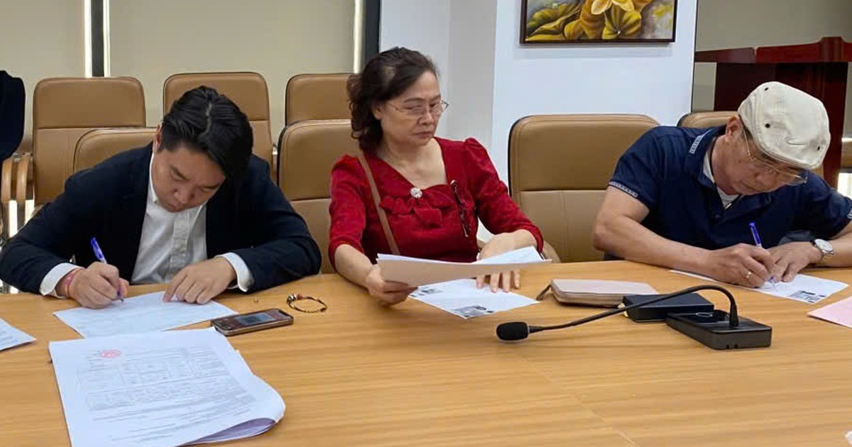 Chi tiền bồi thường hỗ trợ cho người dân thuộc dự án quảng trường cạnh hồ Gươm