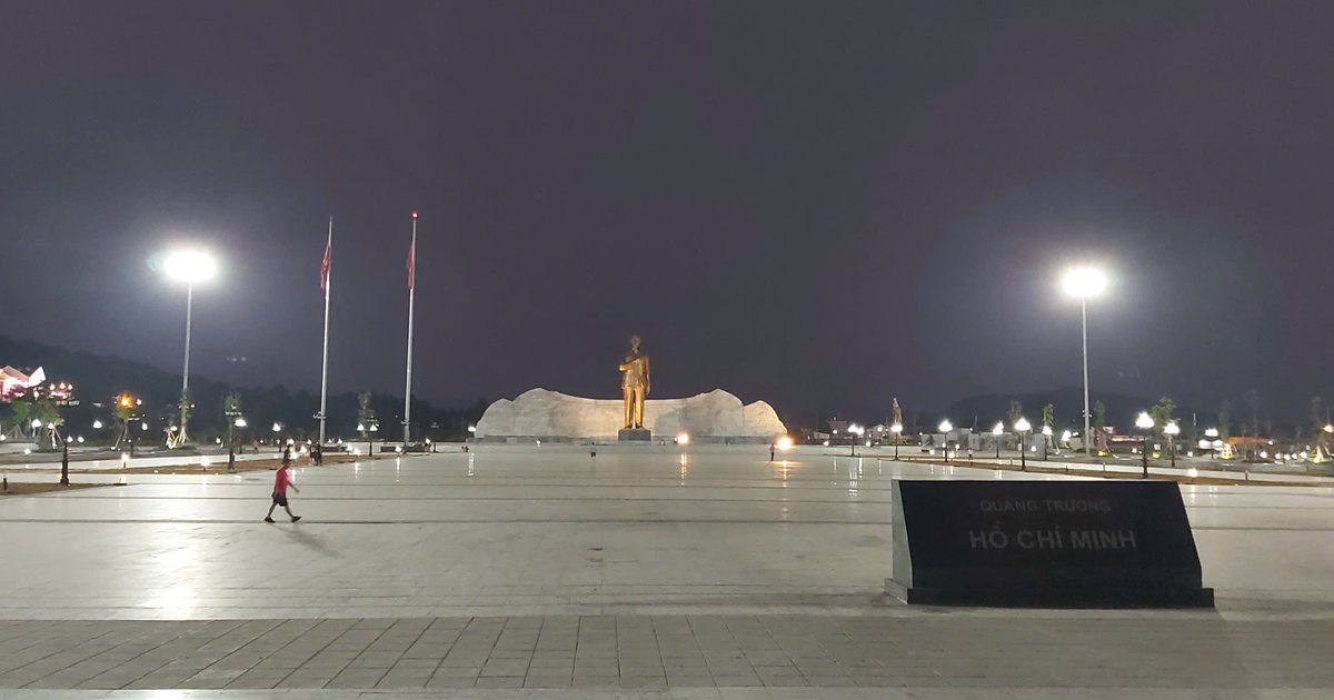 Phú Quốc: Chấn chỉnh cảnh kinh doanh bát nháo ở quảng trường Hồ Chí Minh