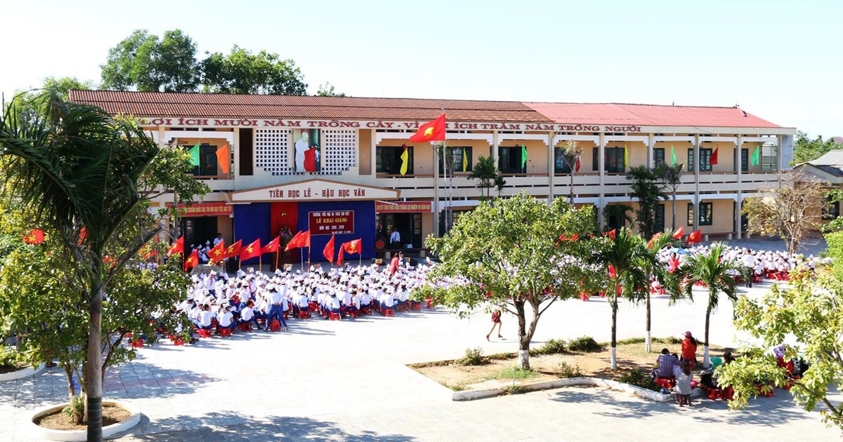 Đừng gieo nỗi sợ hãi trước cổng trường!