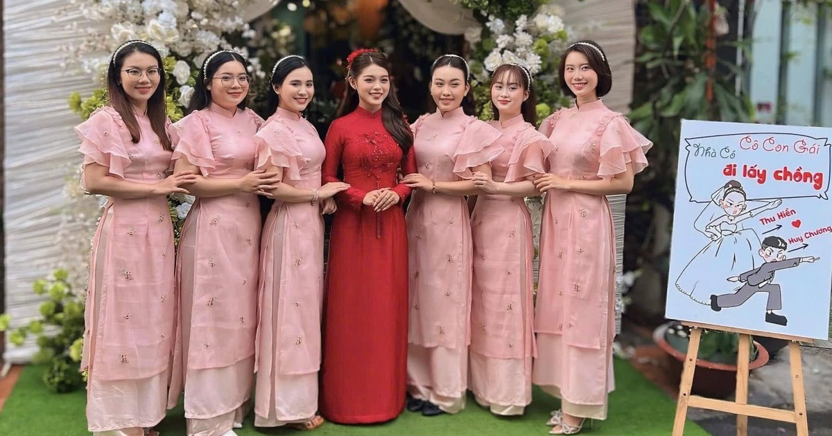 Con gái nuôi Phi Nhung kết hôn