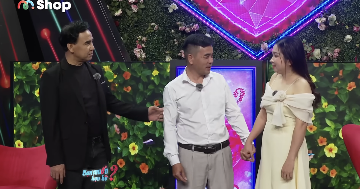 Bố đơn thân được con đưa đi tìm vợ mới, khóc nghẹn tại 'Bạn muốn hẹn hò'