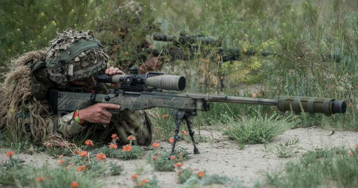 Quân đội Anh bị 'cười nhạo' vì dùng súng bắn tỉa và súng trường lạc hậu