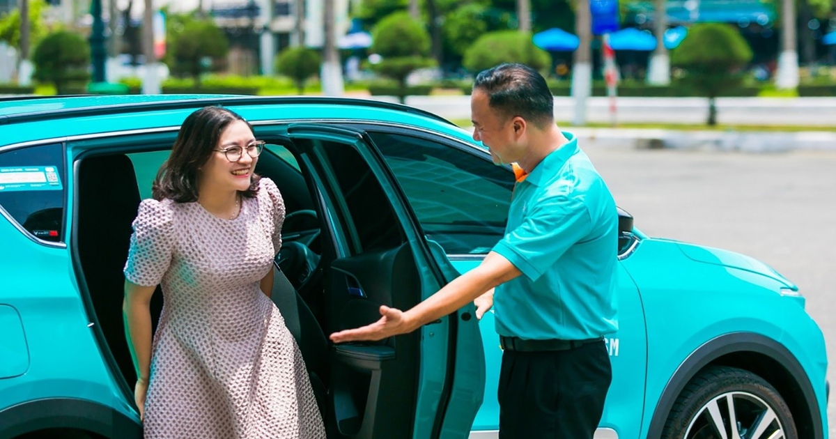 Giải mã 'cơn sốt' xe điện khiến cánh tài xế ồ ạt bỏ xe xăng