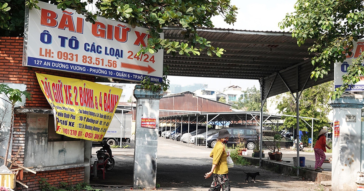 Cấp bách thu hồi đất công để xây trường học: 'Đất vàng' hoang phế