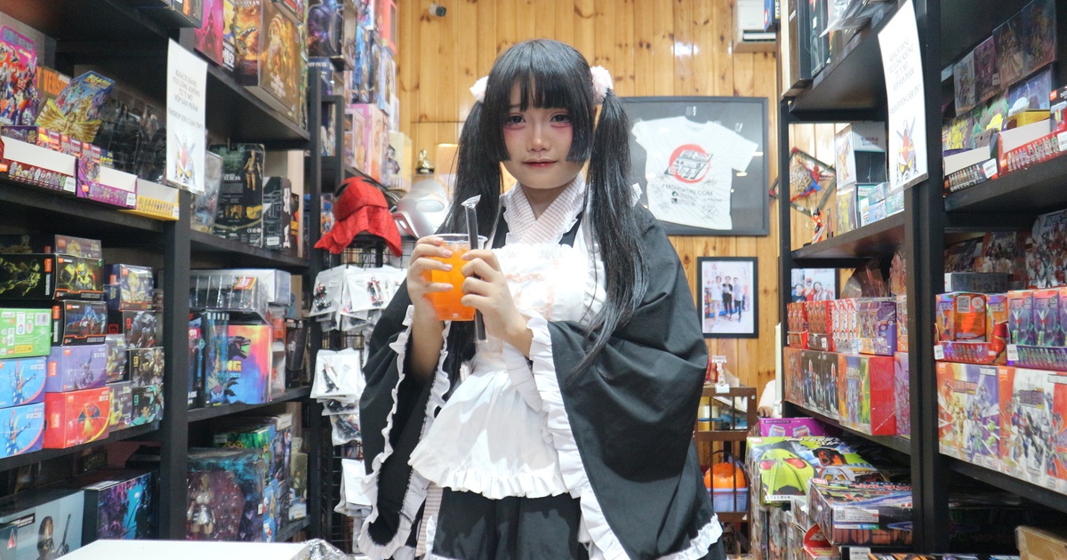 Độc lạ quán cà phê nhân viên cosplay trò chuyện, chơi game… cùng khách