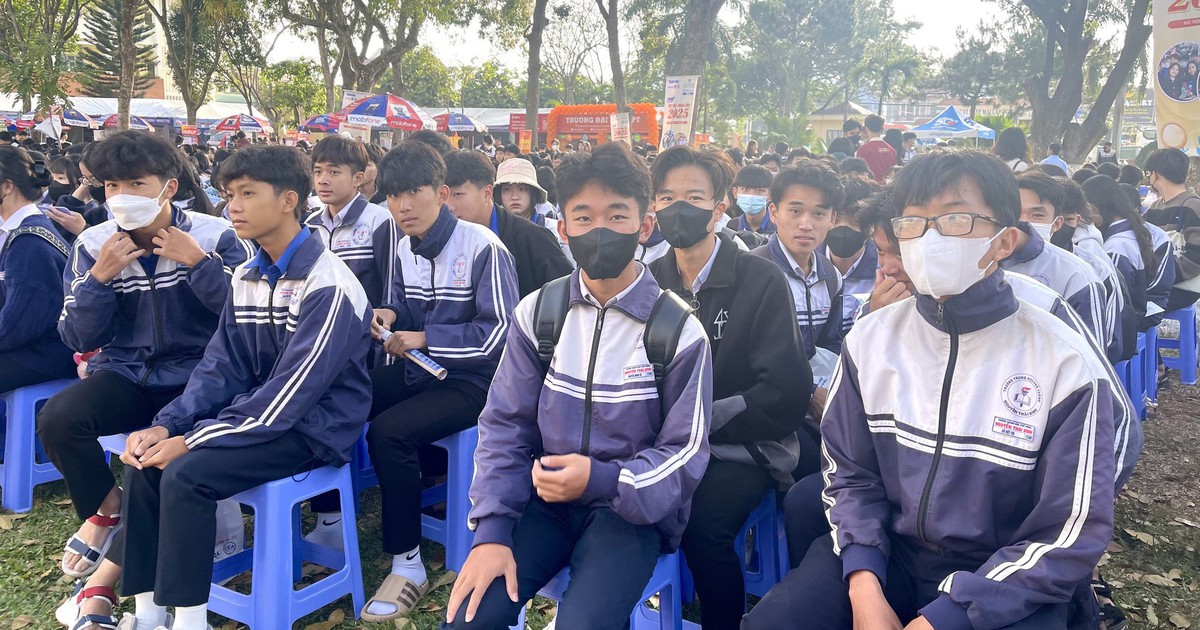 Để có cơ hội trúng tuyển cao nhất vào trường, ngành yêu thích
