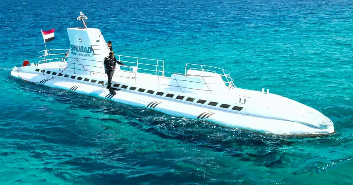 Tàu ngầm du lịch chở khách Nga bị chìm, ít nhất 6 người chết