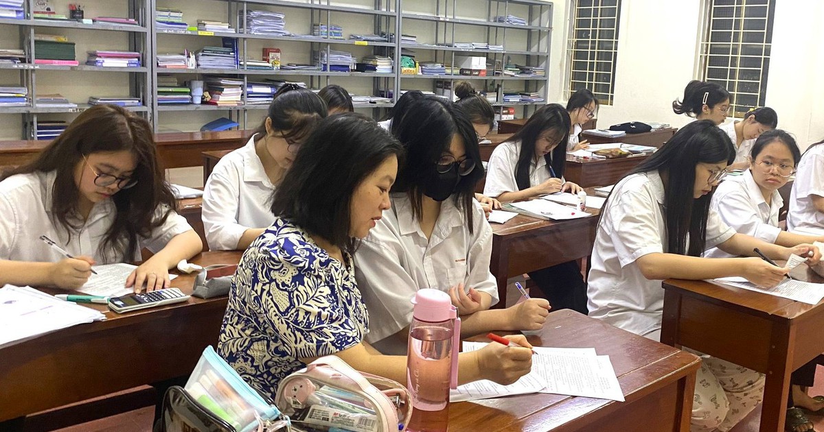 Phân cấp cho hiệu trưởng quyền tuyển dụng nhà giáo?