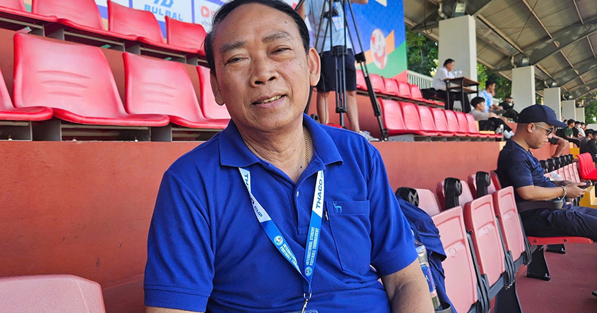 'Bóng đá là cây cầu kết nối'