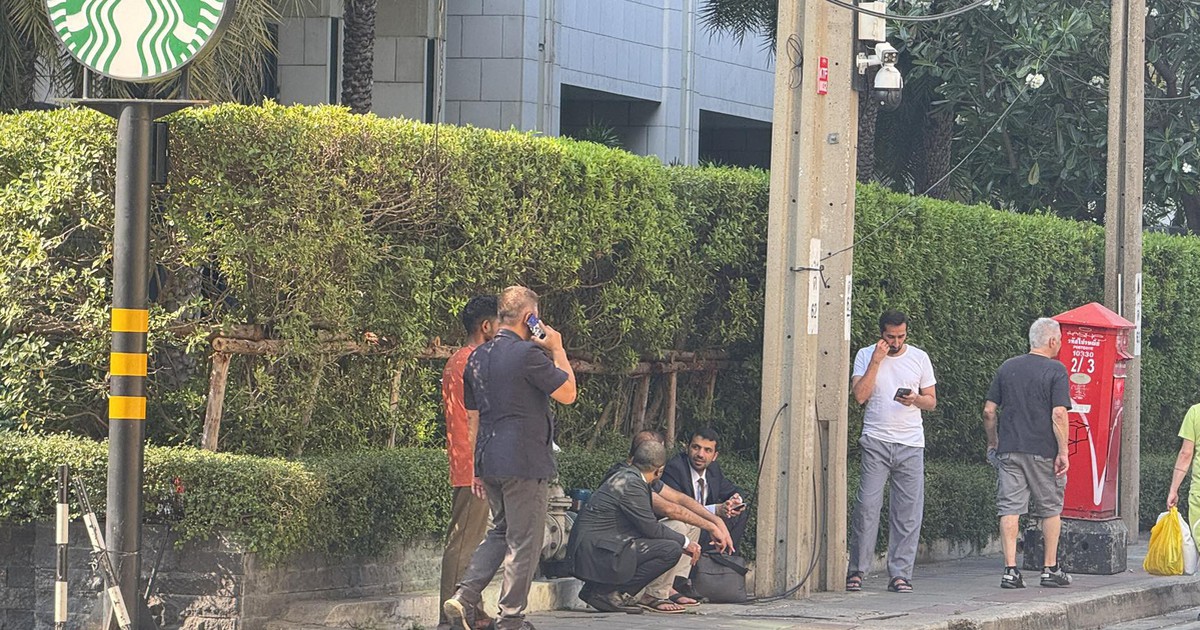 Động đất ảnh hưởng Bangkok: Nhiều người Việt kể lại giây phút tháo chạy, đầu óc choáng váng