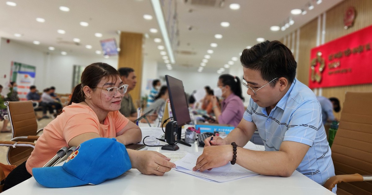 Một biên chế TP.HCM phục vụ người dân gấp 3,2 lần cả nước