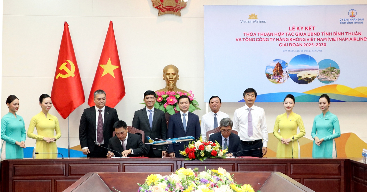 Bình Thuận ký kết hợp tác toàn diện với Vietnam Airlines