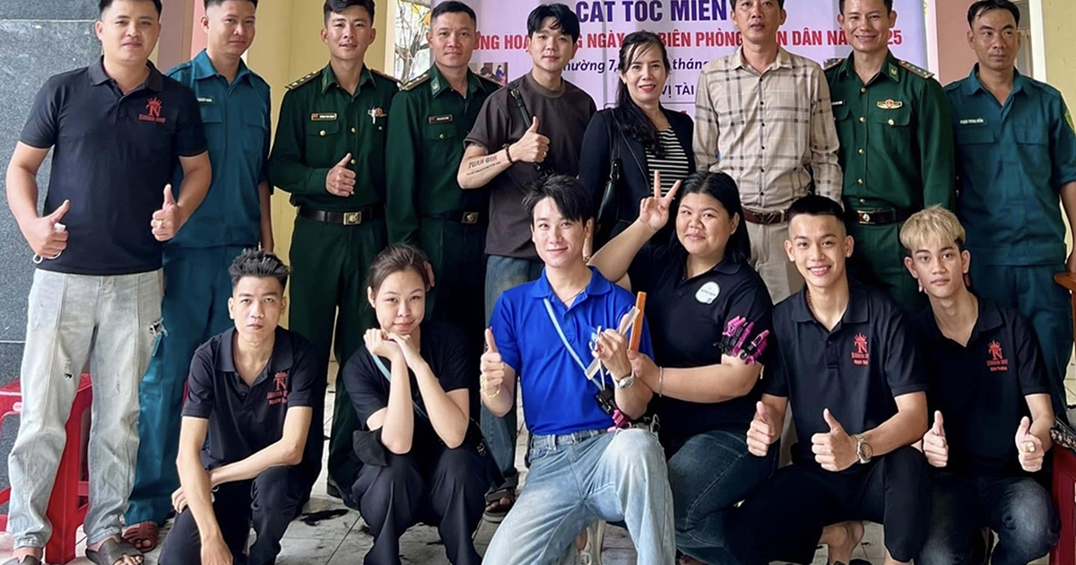 Cắt tóc miễn phí cho bệnh nhân để nhận lại nụ cười