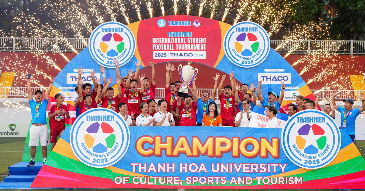 Bùng nổ niềm vui vô địch, hàng loạt giải thưởng TNSV quốc tế đã có chủ