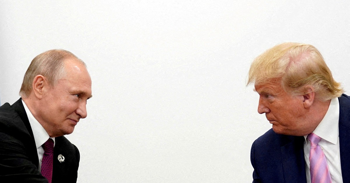 Ông Trump 'giận' ông Putin, dọa áp thuế dầu Nga nếu không đạt thỏa thuận ngừng bắn