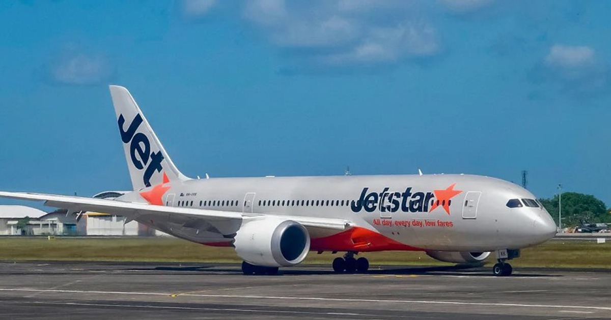 Hành khách tìm cách mở cửa, máy bay Jetstar chở hơn 200 người phải quay đầu