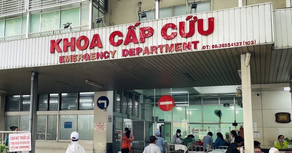 Vụ 6 người ngộ độc rượu sơ ri: 1 người tử vong