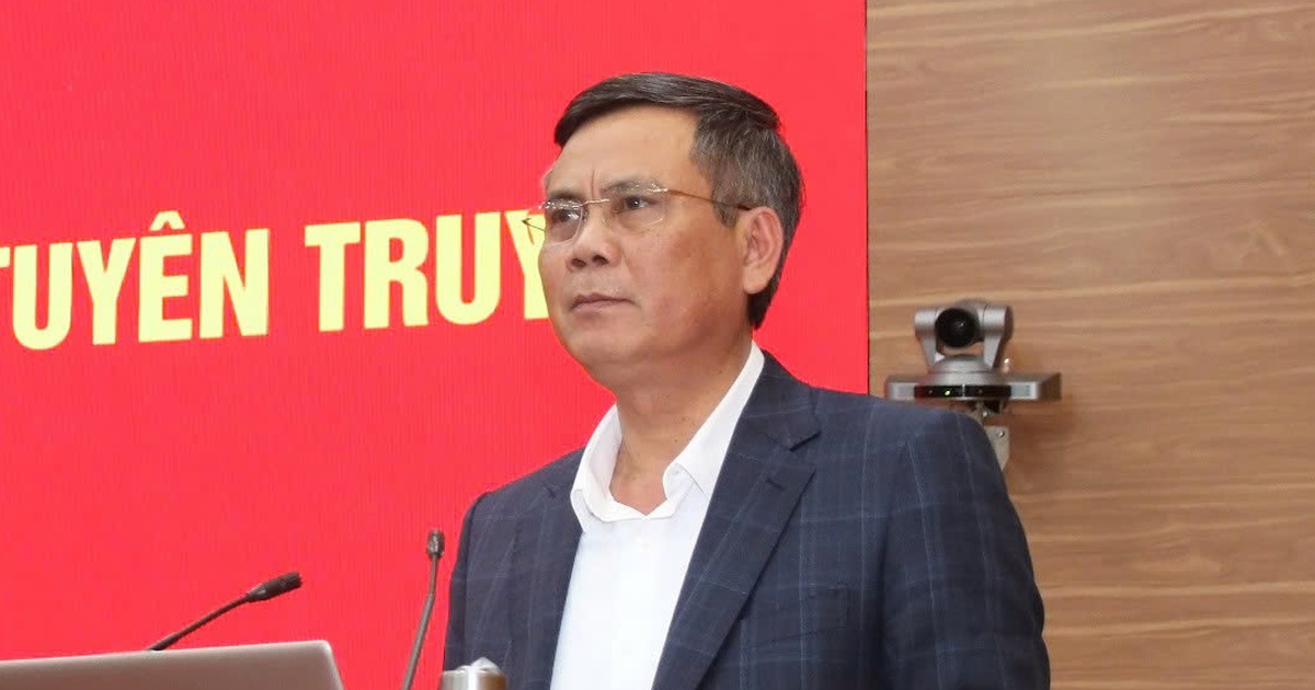 Báo cáo T.Ư phương án đưa các tổ chức chính trị - xã hội về Mặt trận