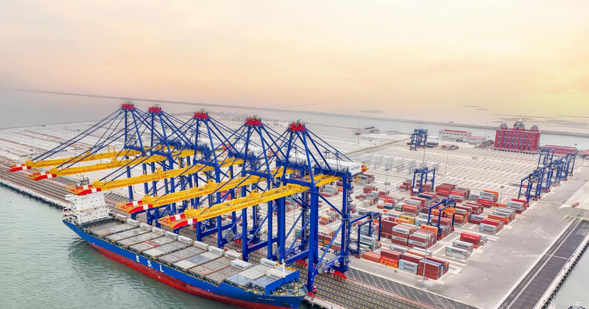 Chính phủ kiên định mục tiêu tăng trưởng trên 8%